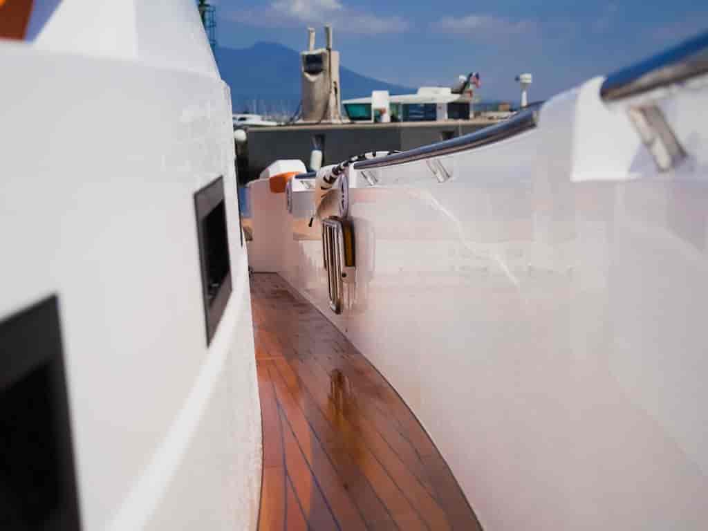 Boat picture 13