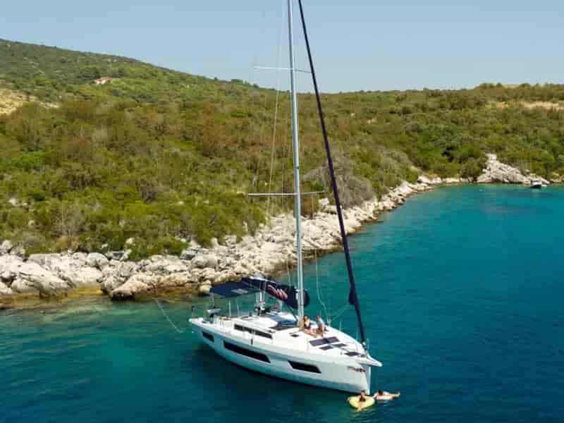 Photo of Moorings 44.3 Exclusive Plus, image 1 of 5