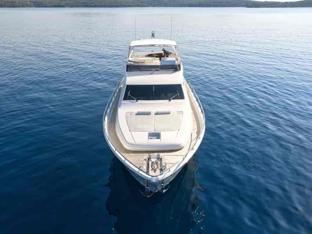 Photo 4 of M/Y Dominique