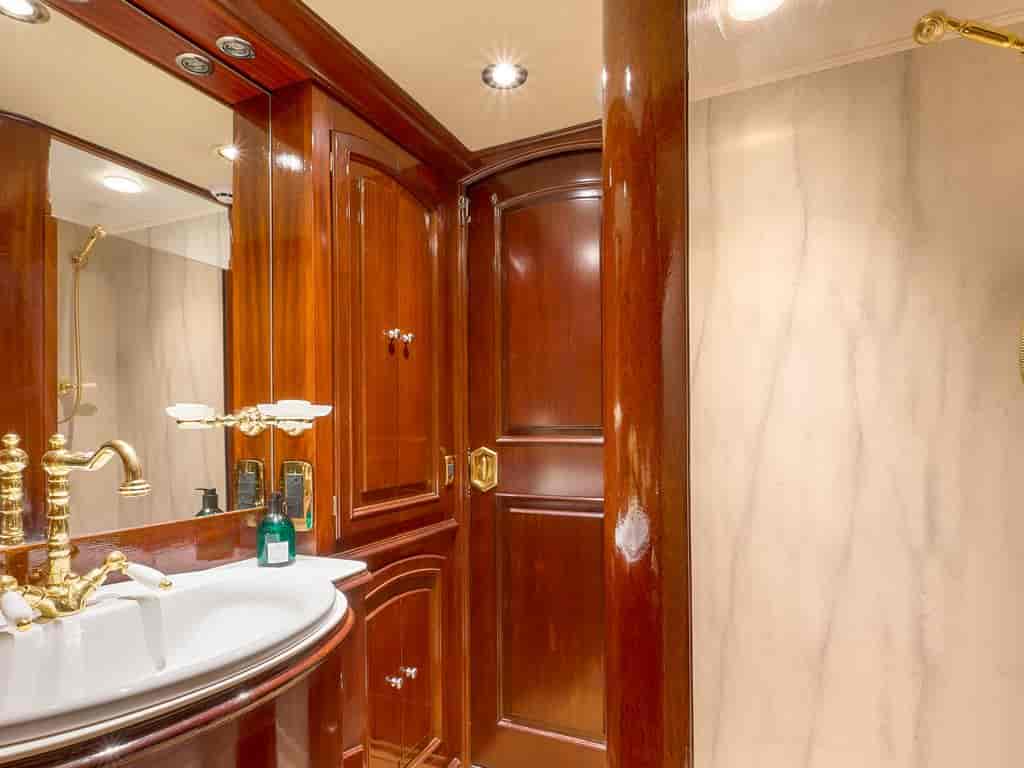 Boat picture 17