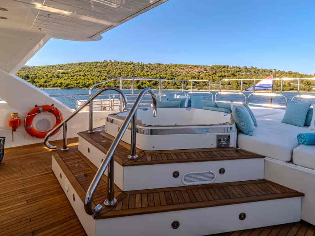 Boat picture 16