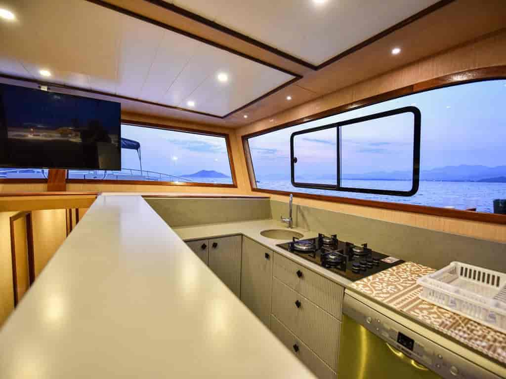 Boat picture 12