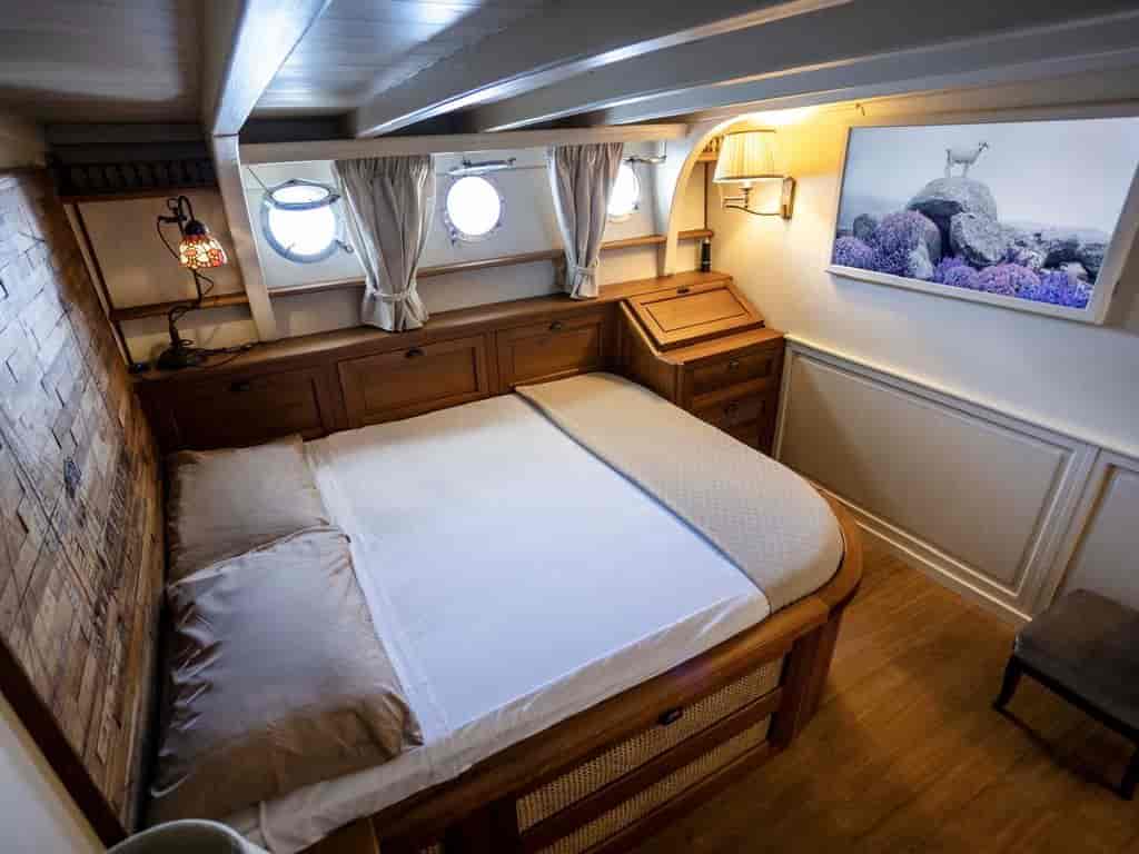 Boat picture 9