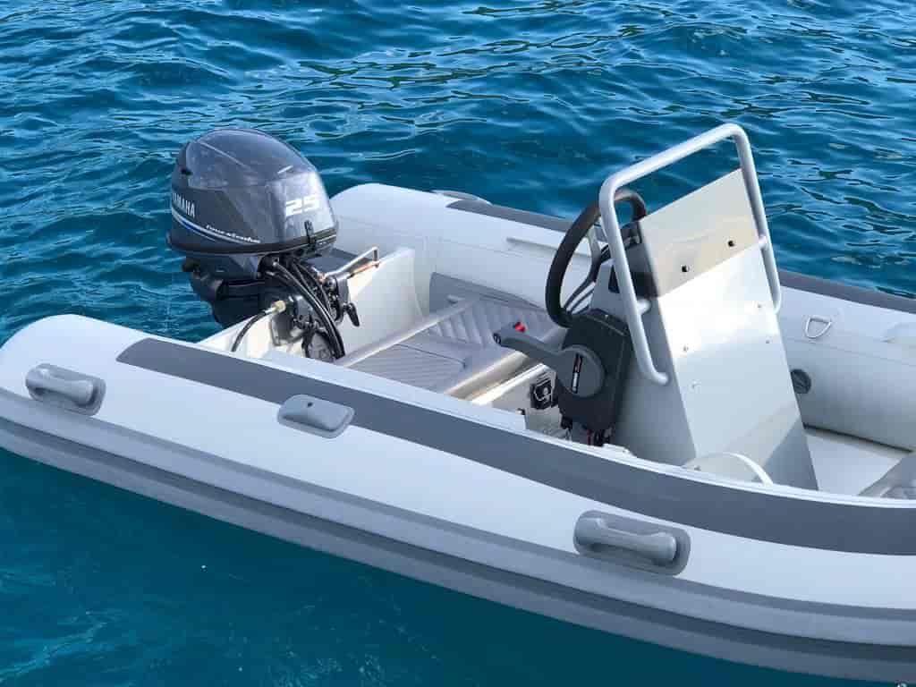 Boat picture 16