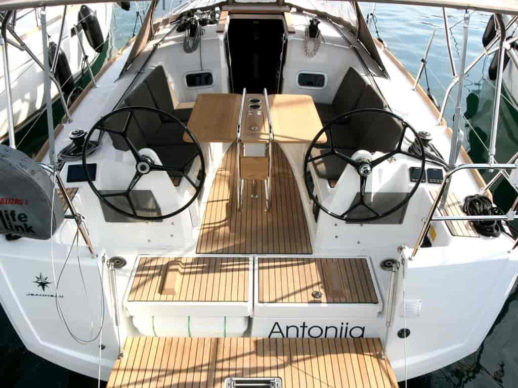 Photo 3 of Antonija