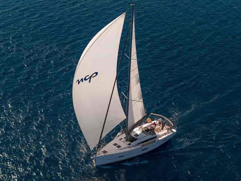 Photo of Alba I, image 1 of 5